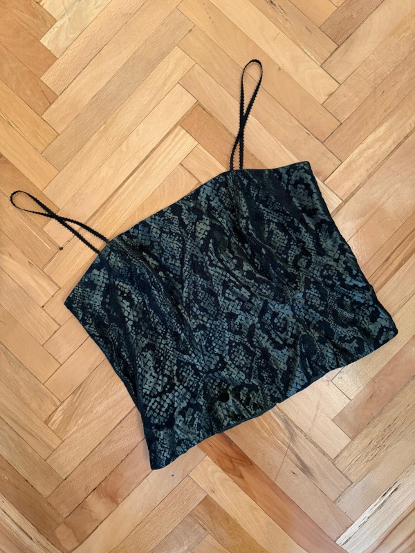 Vintage Büstiyer Made in Canada