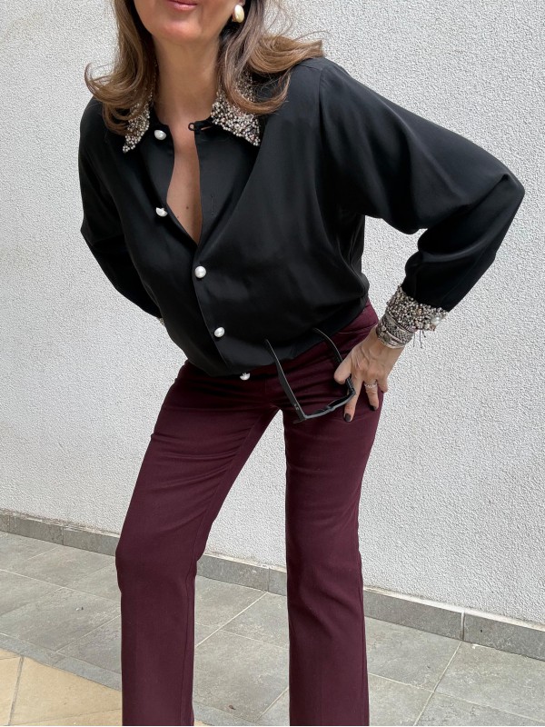 Vintage Siyah Yaka ve Kolları İnci İşlemeli Gömlek