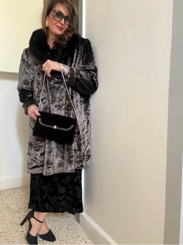 Vintage Kadife Suni Peluş  Yakalı Kaban 