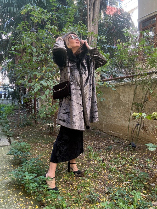 Vintage Kadife Suni Peluş  Yakalı Kaban 