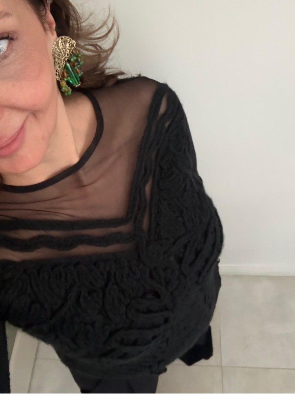 Vintage Siyah Yakası Tül Kazak