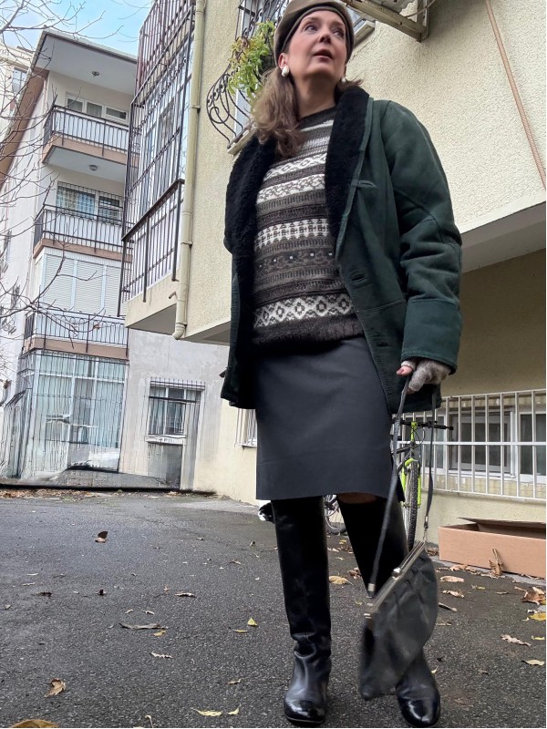 Vintage Tiffany & Tomato Kazak