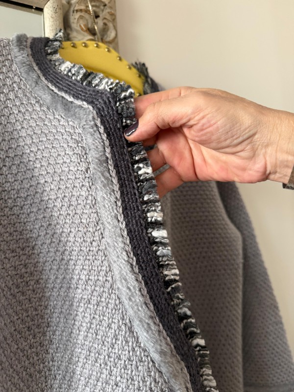 Vintage Gri Biyeli Püsküllü Hırka 