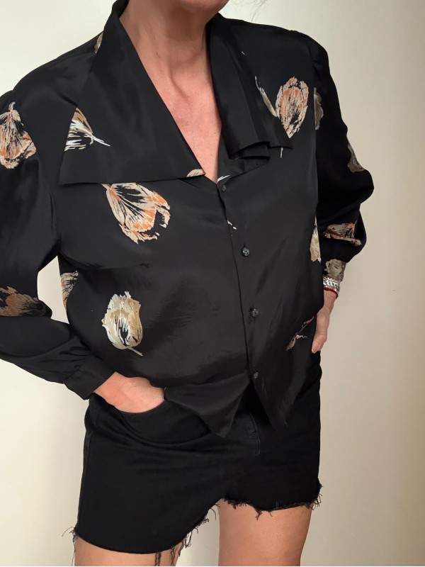 Vintage Gold Yaprak Baskılı Siyah Gömlek