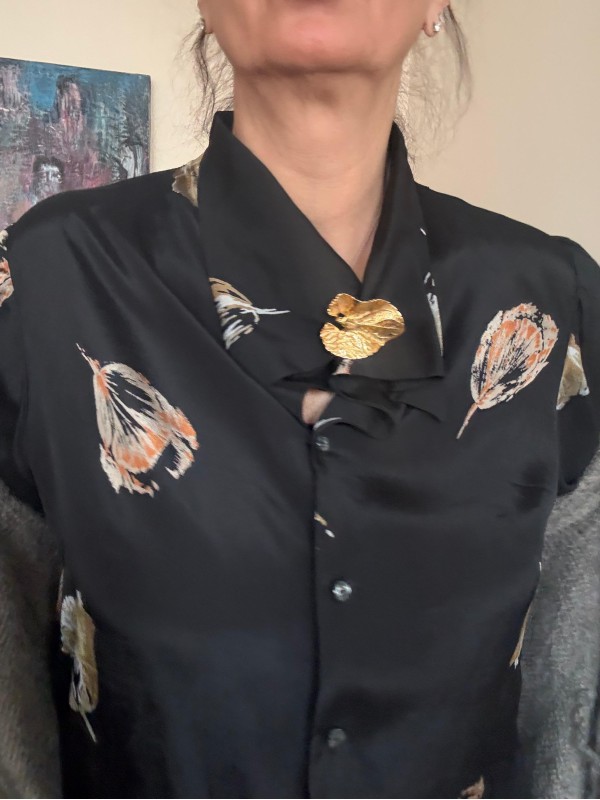 Vintage Gold Yaprak Baskılı Siyah Gömlek