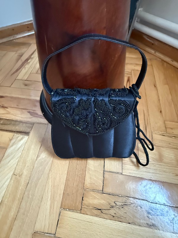 Vintage Siyah Saten Boncuklu Çanta 