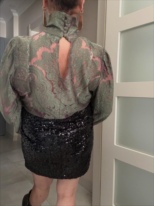 TasarımTransparan Tül İki Renkli Bluz