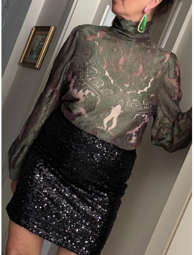 TasarımTransparan Tül İki Renkli Bluz TasarımTransparan Tül İki Renkli Bluz