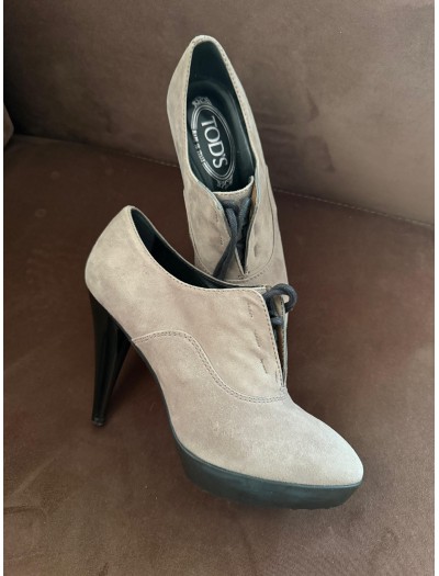 Tod's Bej Bootie Tod's Bej Bootie