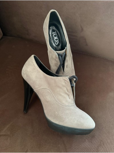 Tod's Bej Bootie Tod's Bej Bootie