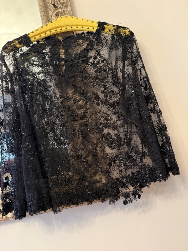 Vintage Dantel Boncuk İşlemeli Siyah Bluz 