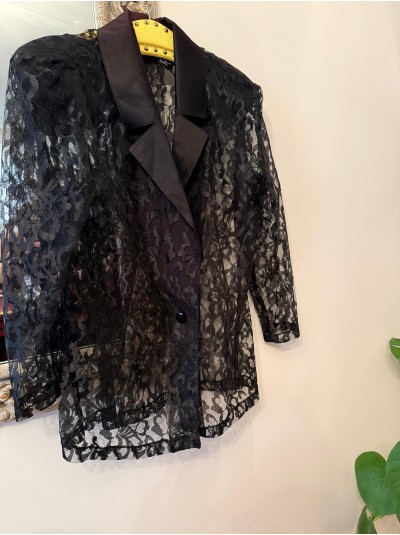 Vintage Dantel Saten Yakalı Ceket / Gömlek Vintage Dantel Saten Yakalı Ceket / Gömlek