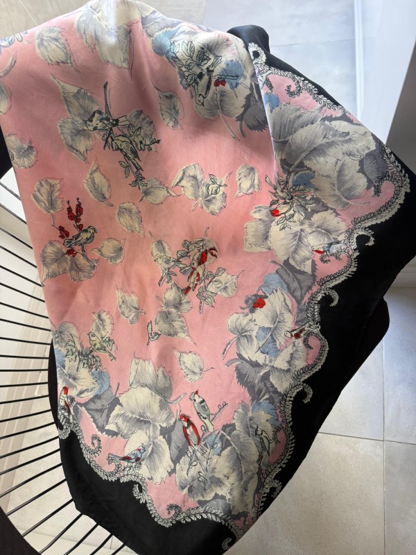 Vintage İpek Soft Desenli Fular / Eşarp 
