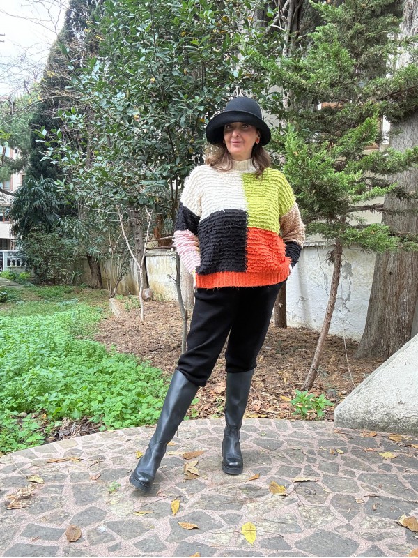 Blok Desenli Vintage Kazak