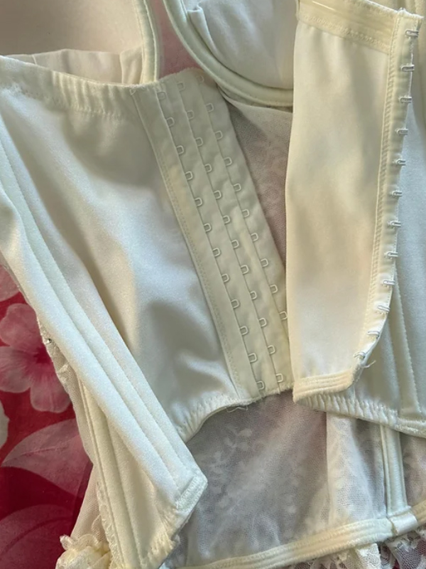 Vintage Dantel Taşlı Krem Büstiyer