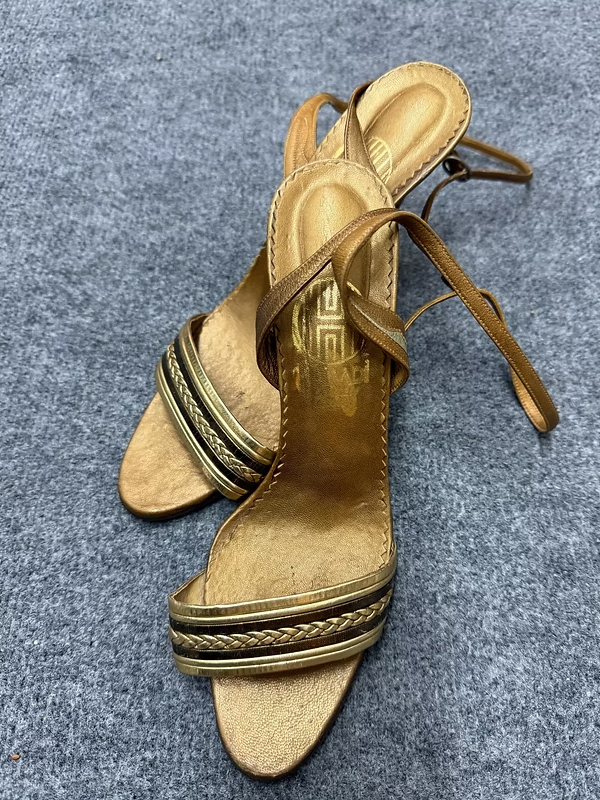 Vintage Gold Stiletto