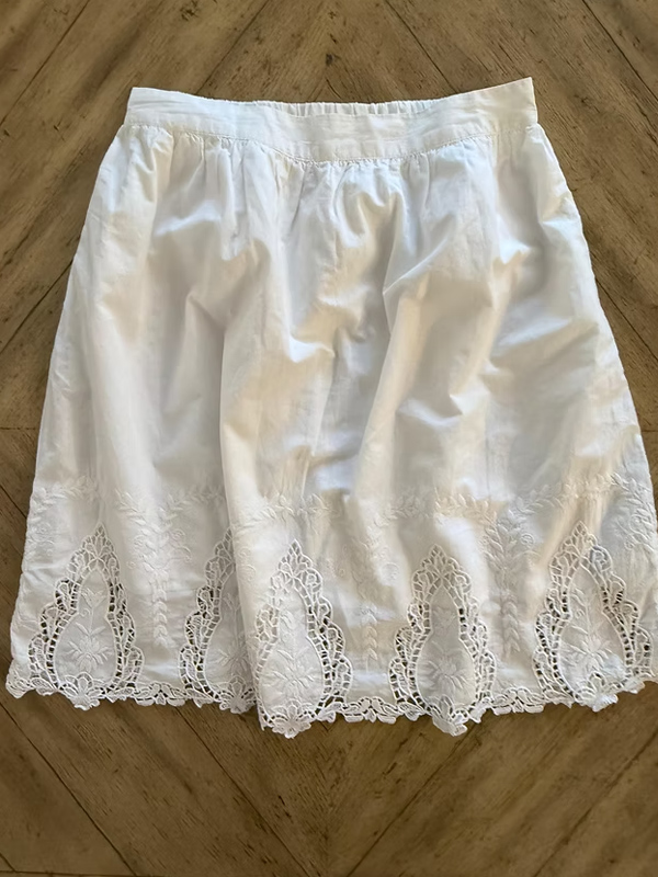 Vintage Etek Ucu Nakış ve Dantelli Etek