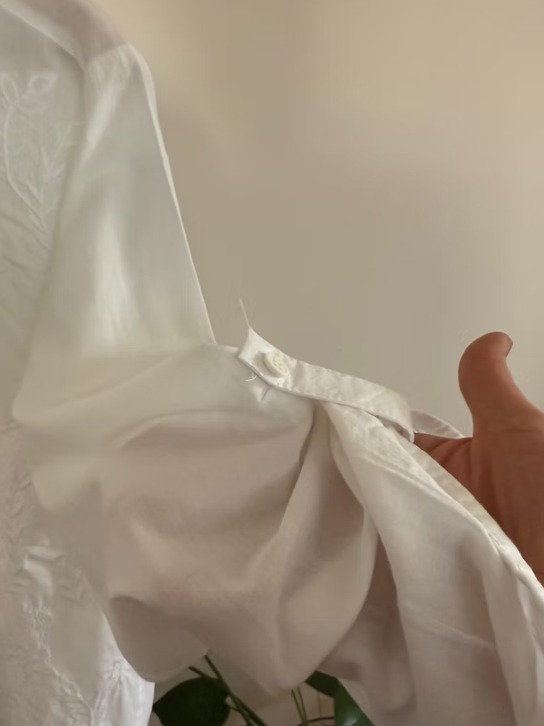 Vintage Nakışlı ve Delikişi Gömlek