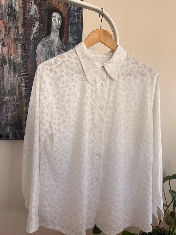 Vintage Kendinden Desenli Beyaz Gömlek