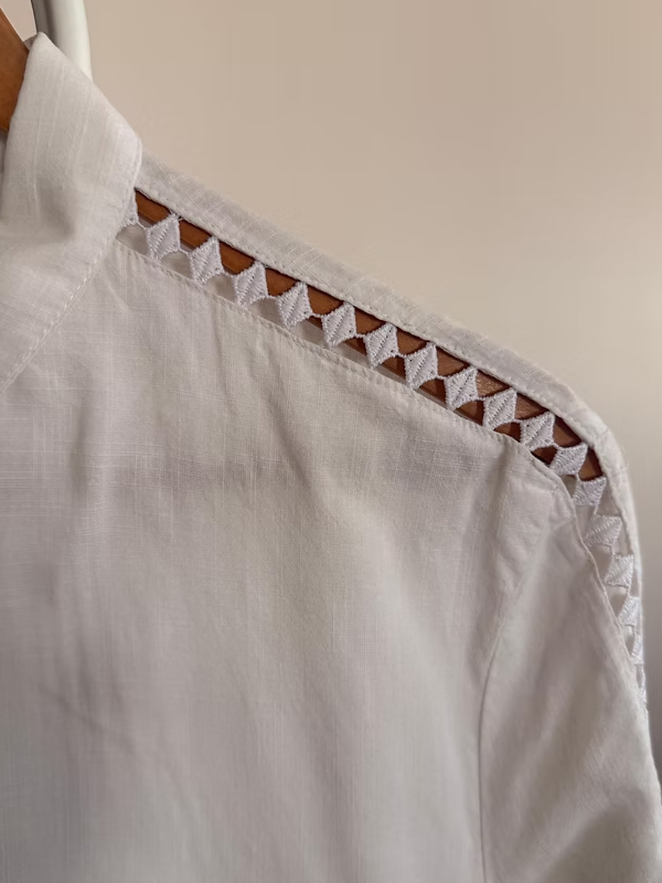 Vintage Kolları Delik İşi Nakış Gömlek