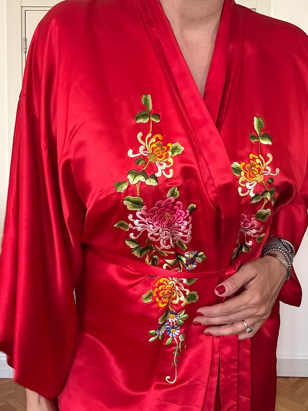 Vintage Nakışlı İpek Kimono