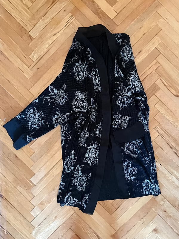 BE RETROKARE Hand Made Simli Kimono