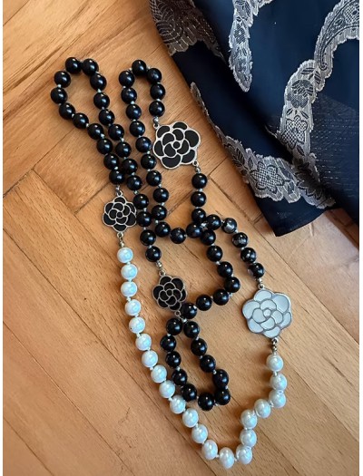 Vintage İki Renkli Uzun Kolye Vintage İki Renkli Uzun Kolye