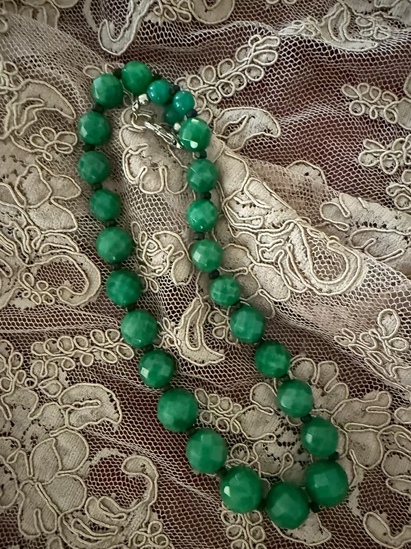 Vintage Yeşim Taşı Köşeli Kesim Kolye