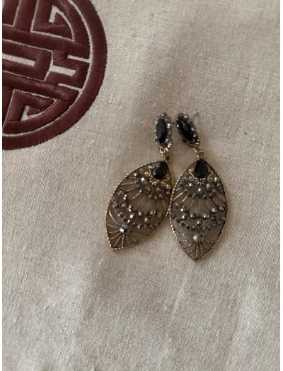 Vintage Taşlı Küpe