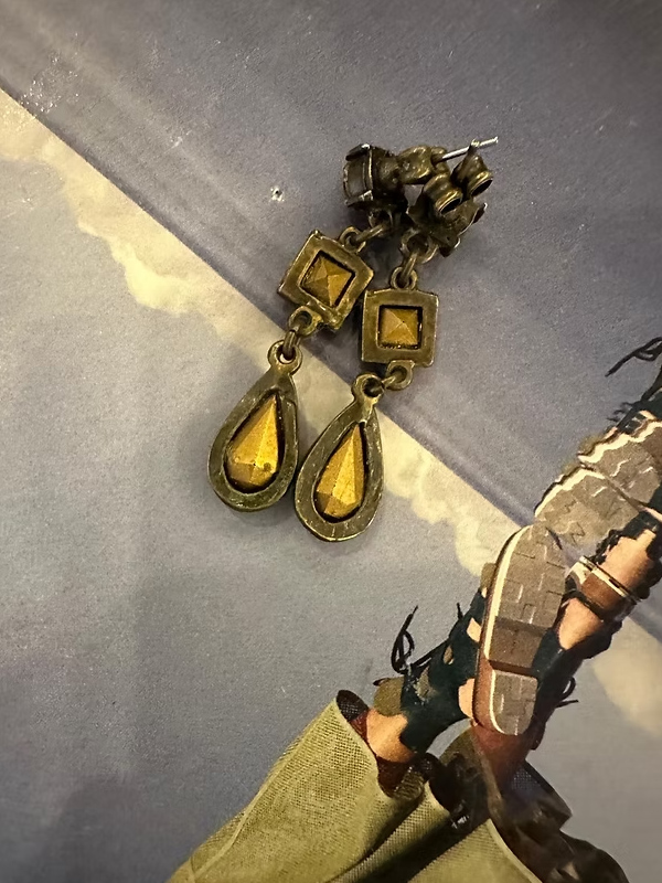 Vintage Siyah Kristal Taşlı Küpe