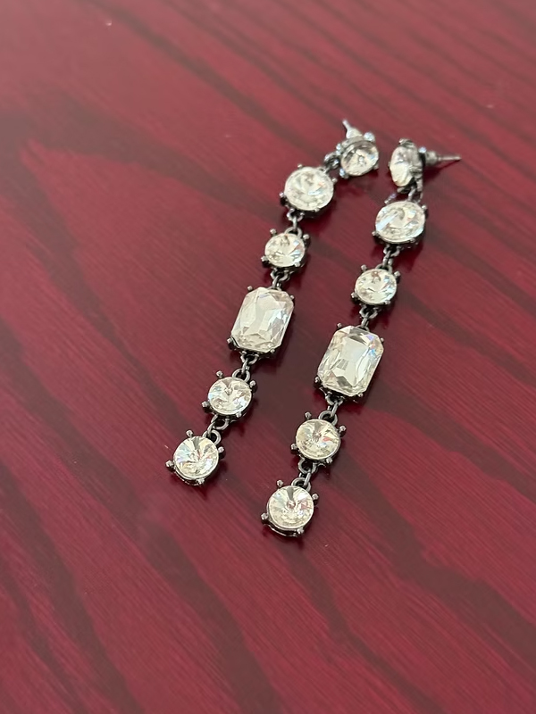 Vintage Kristal Taşlı Sallantılı Küpe