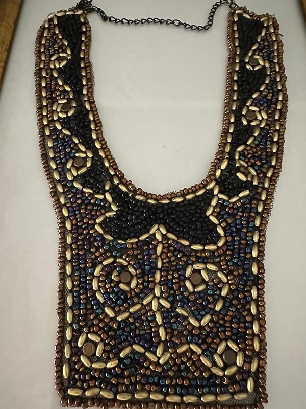 Vintage boncuk yaka kolye