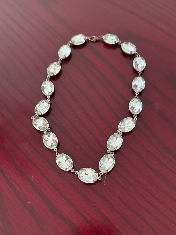 Vintage Oval Kristal Taşlı Kolye