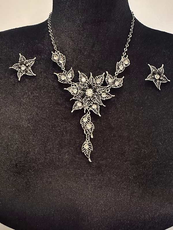 Vintage yıldız kolye&küpe takım