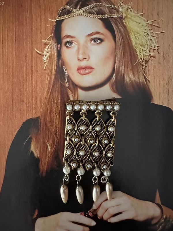 Vintage 60’lar incili antik broş