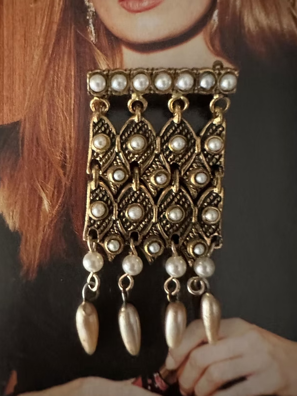 Vintage 60’lar incili antik broş