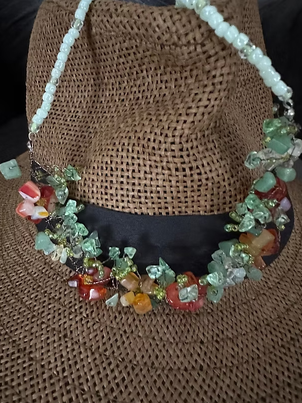 Vintage 70’ler cam çiçek kolye