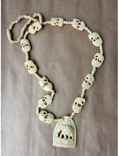 Vintage 70’ler kemik oyma fil motifli kolye