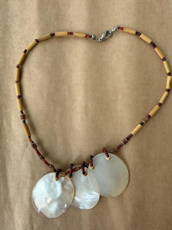 Vintage ahşap boncuklu sedef kolye