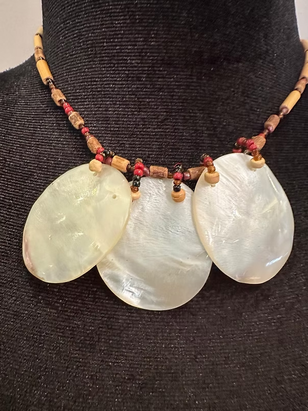 Vintage ahşap boncuklu sedef kolye