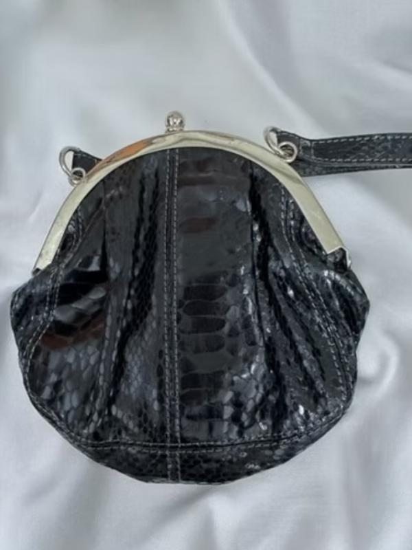 Nine West Mini Yılan Derisi Çanta