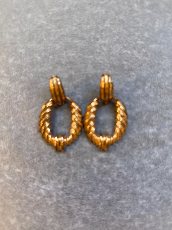 Vintage Gold Burgu Küpe